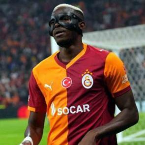 Osimhen'in g&ouml;z&uuml; rekorda! 1 ma&ccedil;la 4 efsaneyi ge&ccedil;ebilir