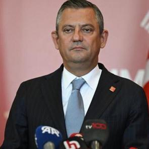 Özgür Özel Aliyev ile görüştü