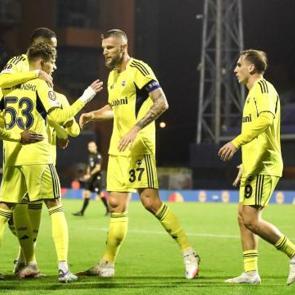 Fenerbah&ccedil;e'nin Viktoria Plzen ma&ccedil;ı kamp kadrosu a&ccedil;ıklandı