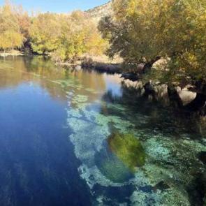 Sonbahar dokunuşuyla büyülenen mavi hazine: Gökpınar