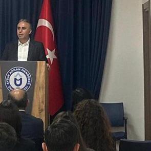 Mahmut Bıyıklı: Gençlerimiz ve dilimiz bizim manevi vatanımızdır