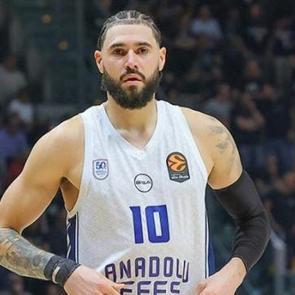 26 sayı 4 asistle en değerli isim oldu! EuroLeague'de haftanın MVP'si Anadolu Efes'ten!