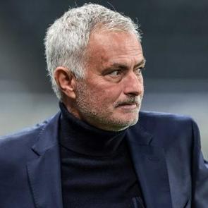 Mourinho'dan kendine has tavır! 2-2'lik ma&ccedil; sonrası 'yenmek harika' dedi ortalık yıkıldı