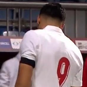 Beşiktaş'ın yıldızı milli ma&ccedil;ta sakatlandı! 