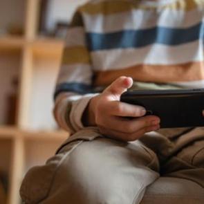 Danimarka sosyal medyaya yaş sınırı getirdi: Artık 15 yaş altı kullanamayacak