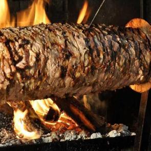 Erzurum’un mu Artvin’in mi? Bin yıllık kültürün sembolü: Cağ kebabı