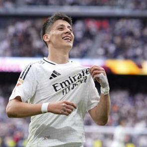 Fenerbah&ccedil;e'nin kasasını dolduracak gelişme! Arda G&uuml;ler i&ccedil;in resmi teklif yapacaklar