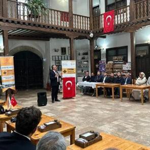 Fethi Gemuhluoğlu memleketi Arapgir&rsquo;de &ouml;zel bir programla anıldı