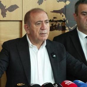 Gürsel Tekin'den Aziz İhsan Aktaş'a suç duyurusu