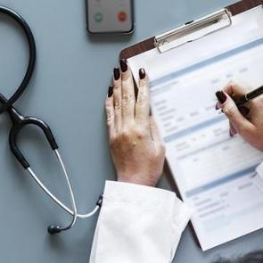 Resmi Gazete'de yayımlandı! Doktorlar artık bunları yapamayacak!