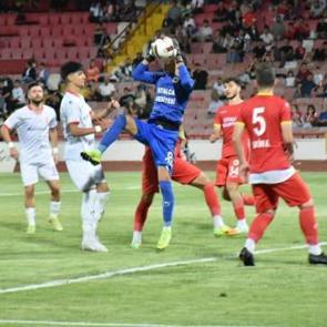 S&uuml;per Lig'in efsane ekibi bahis skandalı sonrası iki kalecisini kaybetti