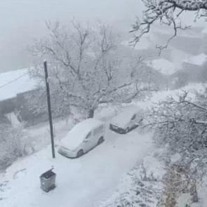 Yoğun kar yağışı! Yollar ulaşıma kapandı! &Ccedil;ok sayıda ilden peş peşe haberler 