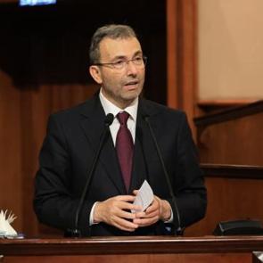 Ahmet Cin, İmamoğlu'nu eleştirince CHP'liler tutuştu! Nuri Aslan mikrofonu kapattırdı