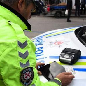 Drift atan s&uuml;r&uuml;c&uuml;ye 46 bin 392 TL ceza!