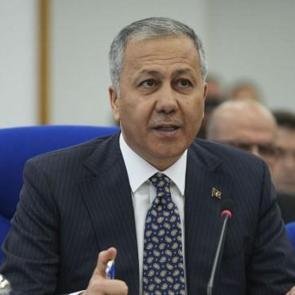 Bakan Yerlikaya tek tek a&ccedil;ıkladı: En &ccedil;ok muhalif belediyeler mi soruşturuluyor? 