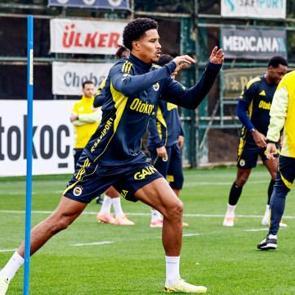 Fenerbah&ccedil;e, &Ccedil;aykur Rizespor ma&ccedil;ı hazırlıklarına devam etti