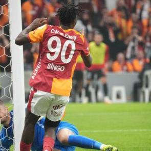 Gen&ccedil;lerbirliği ma&ccedil;ında sakatlanmıştı! Galatasaray'ı yıkan haber: 1-2 ay yok!