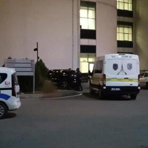 Hastanenin 5. katından atlayan kişi hayatını kaybetti