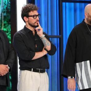MasterChef seyircisini şaşırtan ayrılık! Veda r&uuml;zgarları esiyor