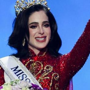 Miss Universe 1.cisi Fatima Bosch aslında kimdir? Bilinmeyen hastalığı...