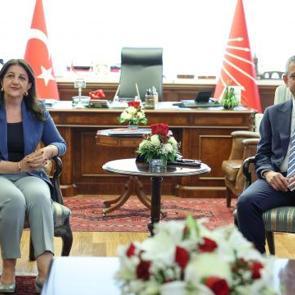Pervin Buldan'dan CHP'yi kızdıracak paylaşım: Hemen sildi