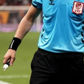 Süper Lig'de sonucu merakla beklenen üç maçın hakemleri belli oldu
