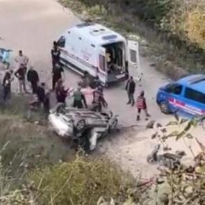 Sakarya'da feci kaza: Araç şarampole uçtu, 1 ölü 3 yaralı