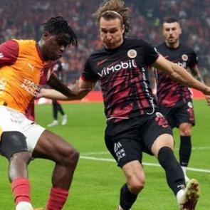 Galatasaray Singo ve Lemina i&ccedil;in a&ccedil;ıklama yaptı! Derbide olacaklar mı?