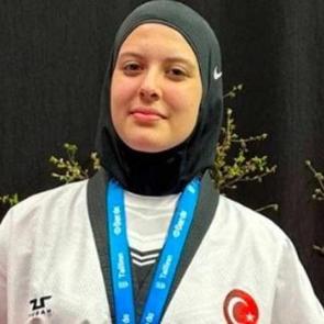 T&uuml;rkiye'ye altın madalya kazandırdı! Elifnaz K&ouml;seoğlu aslında kimdir?