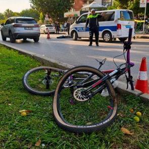 Bisikletli çocuğa çarparak ölümüne sebep olan sürücü polise teslim oldu