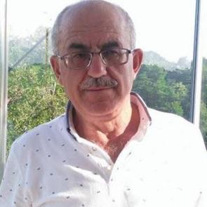 4 katlı binanın çatı katından düşen inşaat ustası öldü