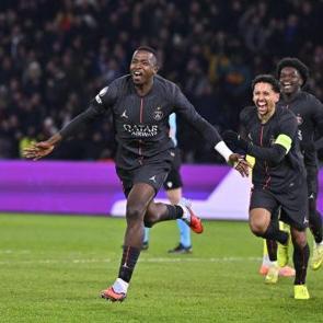 8 goll&uuml; d&uuml;elloyu PSG kazandı! 