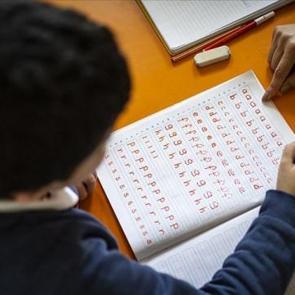 Tedavisi olmayan sessiz salgın: Otizm! 30 çocuktan 1'inde görülüyor