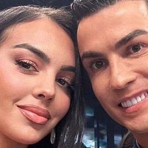 Ronaldo&rsquo;dan Georgina Rodriguez'e evlilik s&ouml;zleşmesi s&uuml;rprizi: Milyon dolarlık tazminat!