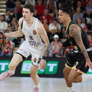 Anadolu Efes, Fransa'da 36 sayıyla kaybetti