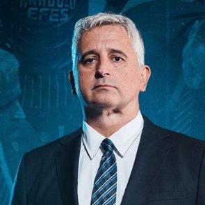 Anadolu Efes'te s&uuml;rpriz ayrılık! Fatura kesildi