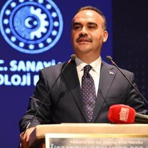 Bakan Kacır: 'Havacılık tarihine geçen bir başarı daha!'