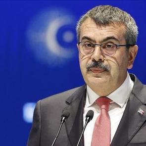 Bakan Tekin'den milyonları ilgilendiren açıklama! Zorunlu eğitim kısalacak mı?