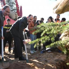 Başkan Altay &ldquo;Geleceğe Nefes Konya&rsquo;ya Hayat&rdquo; programında &ouml;ğrencilerle fidan dikti