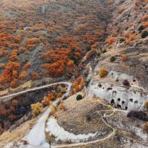 Doğa ayrı bir g&uuml;zelliğe kavuştu: Ilgaz Dağları&rsquo;nda sonbahar b&uuml;y&uuml;s&uuml;