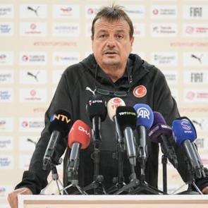Ergin Ataman a&ccedil;ıkladı: 2-3 ay sahalardan uzak kalacak