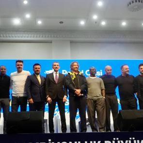 Fenerbah&ccedil;e efsanesi 'Allah'ınızı seviyorsanız alın' diyerek y&ouml;netime seslendi!