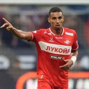 Ge&ccedil;en sezon Fenerbah&ccedil;e'deydi! Beşiktaş'a mesaj g&ouml;nderdi: Beni alın