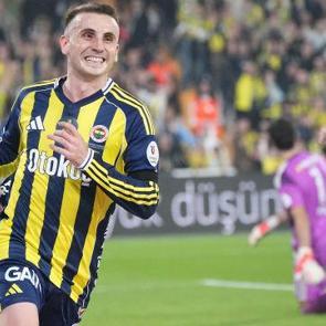 Kerem Akt&uuml;rkoğlu'na 'Galatasaray'ı sordular: 'Daha d&uuml;ş&uuml;nm&uuml;yorum'