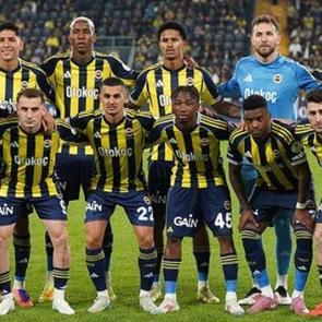 Fenerbah&ccedil;e'nin UEFA listesinde değişiklik! T&uuml;rk oyuncu kadroda