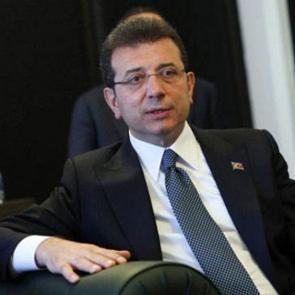 Yarısı depremden yarısı Ekrem'den