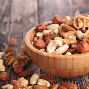 Hafızayı şaha kaldıran kuruyemişler: Avu&ccedil; avu&ccedil; yiyince beyni fişek gibi yapıyor!