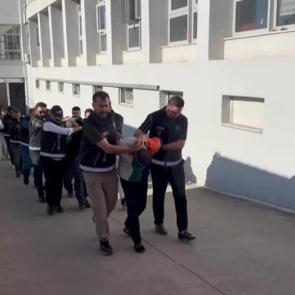 Adana'da silah ve mühimmat ticareti şebekesi çökertildi: 11 tutuklama