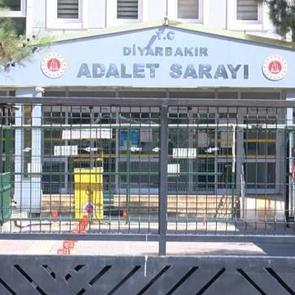 Adli emanet soygununda 3. perde! Bu kez adres Diyarbakır: 793 mermi &ccedil;alındı