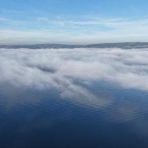 Çanakkale Boğazı'nda kartpostallık sis manzarası